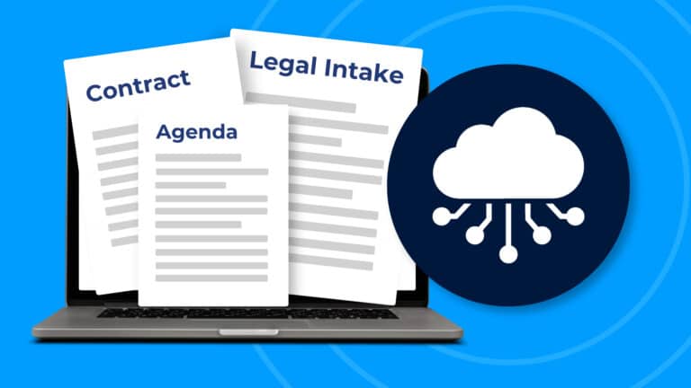 Cloudbasierte juristische Software: Laptop mit Vertrag, Tagesordnung und Legal-Intake-Formular neben einem Cloud-Symbol